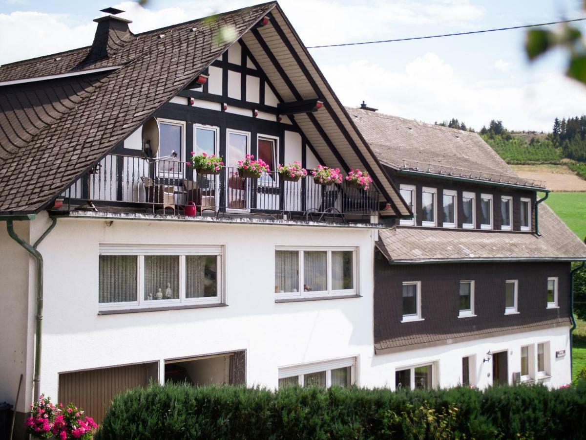 Bauernhofpension Wiebelhaus-Mester レンネシュタット エクステリア 写真